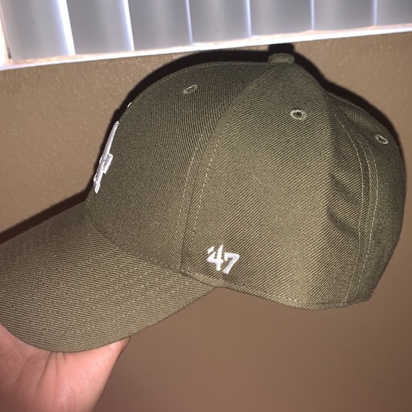 LA olive SnapBack - Picture 2 of 3